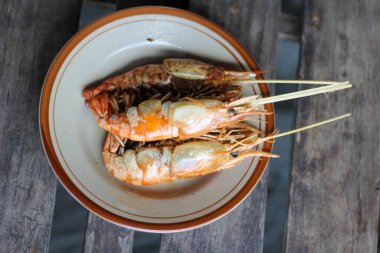 Karides satay ya da ıstakoz satay