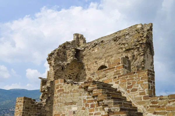 Руины старого замка Лицензионные Стоковые Изображения