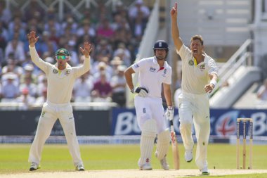 investec külleri ilk maç günü üç test