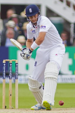 investec külleri, ikinci maç günü üç testi