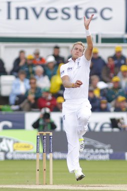 Kriket: İngiltere v Avustralya 4 külleri gün dört test