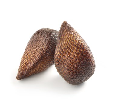 Beyaz arka plan üzerinde egzotik Salak palmiye meyve