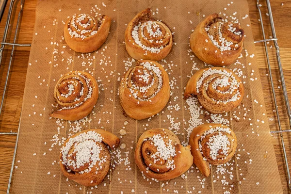 Bollos Canela Plato Después Hornear — Foto de Stock