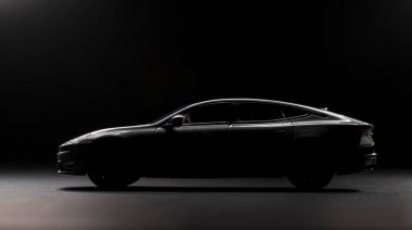 Dramatik stüdyo ışığı altında lüks sedan yan profili