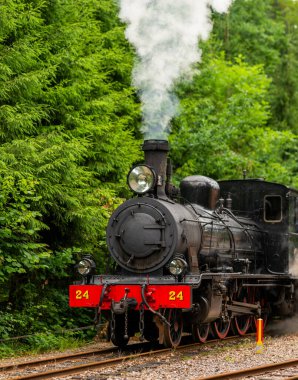 Antika müze buharlı lokomotifi bir sonraki yolculuk için hazır.