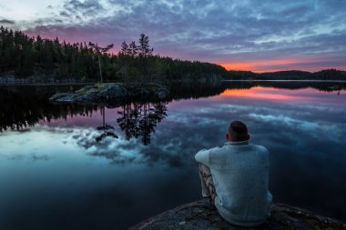 Genç adam, Norveç yatay