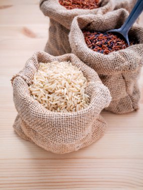 Bütün tahıl karışık geleneksel Tay en iyi pirinç için pirinç sağlıklı 