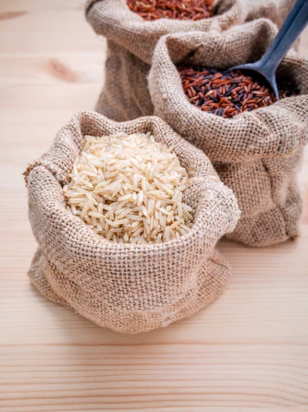 Bütün tahıl karışık geleneksel Tay en iyi pirinç için pirinç sağlıklı 