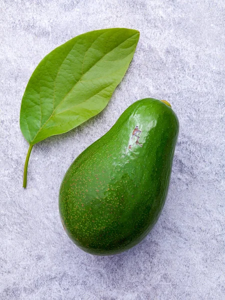 Färsk Avokado Ställa Upp Vit Sten Bakgrund Avokado Populärt För — Stockfoto