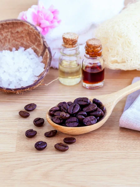 Natural Spa Ingredients. - Ароматный спа-кофе с морской фасолью — стоковое фото