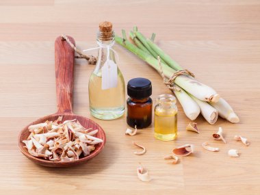 Doğal Spa malzemeler. -Limon esans alternatif için