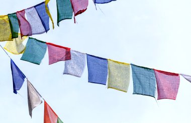 Budist dua kutsal geleneksel bayrak Bhutan'da bayraklar