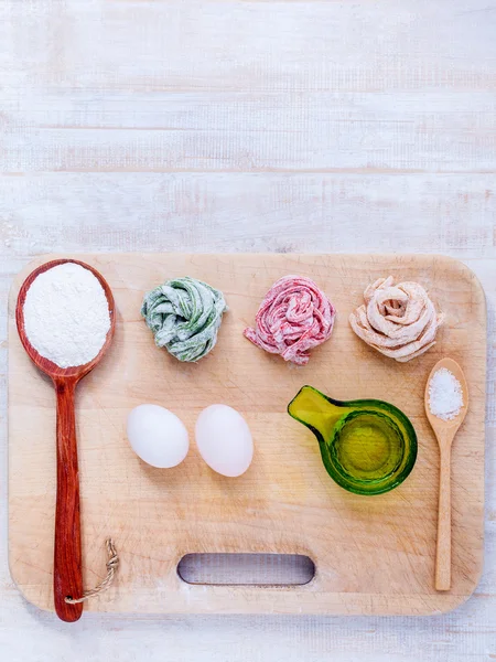 Preparation homemade pasta on wooden table. — Stock Photo, Image