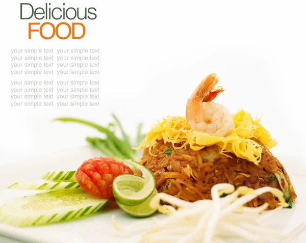 Fried noodle thai style with tamarin and chilies sauce .(Pad tha — Stock Photo, Image