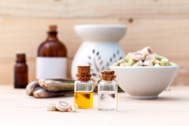 Aromather ile doğal Spa malzemeler limon esans