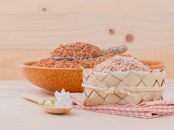 Cereales integrales Arroz tailandés tradicional mejor arroz para sano y limpio — Foto de Stock