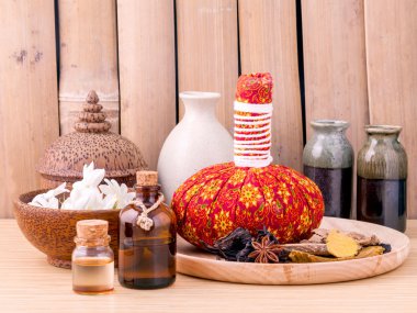 Top ve uçucu yağ f doğal Spa maddeler bitkisel sıkıştırmak