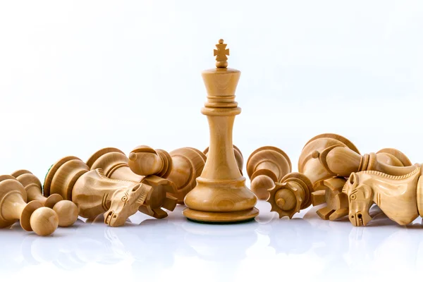 Chess konceptet spara kungen och spara strategin. — Stockfoto