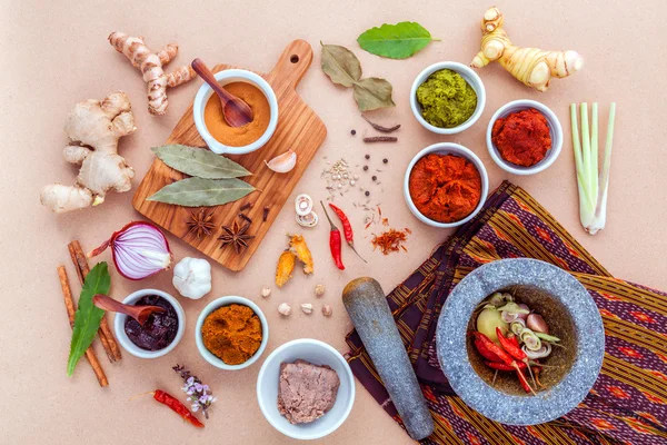 Assortment of Thai food Cooking ingredients and Paste of thai po — Stock Photo, Image