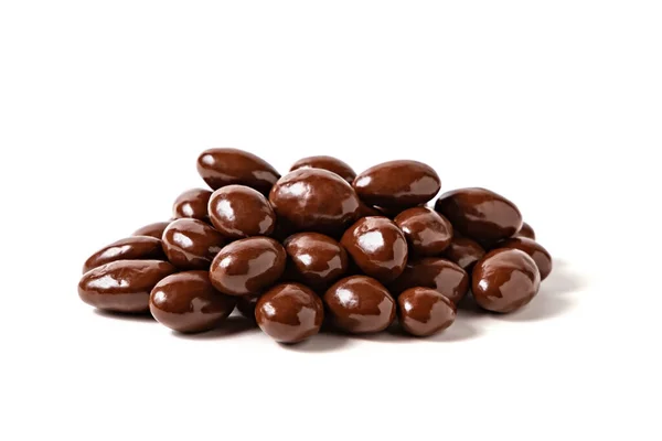 Dark chocolate covered almonds, isolated. — Stock Photo, Image