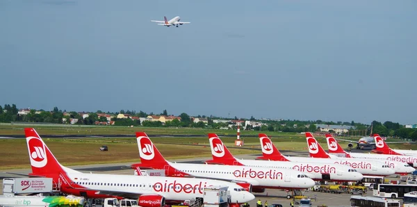 Aerei a Berlino Aeroporti, maggio 2016 — Foto Stock