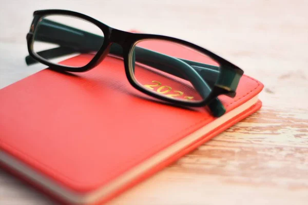 Notebook Kalendář Brýle Čtení — Stock fotografie