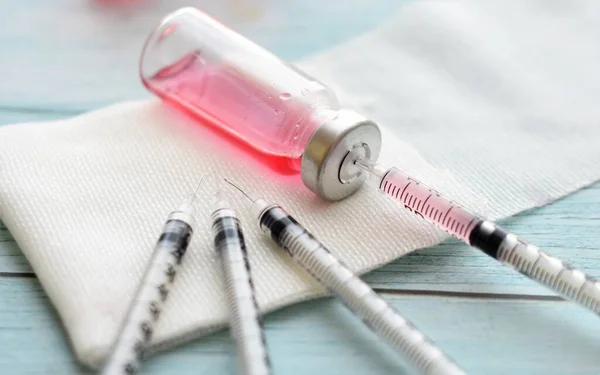 Injectiespuiten Vaccin Glazen Ampullen — Stockfoto