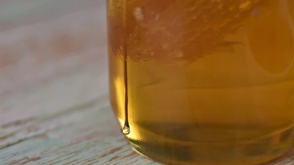 Honey Honeycomb Glass Jar — Stock Photo, Image