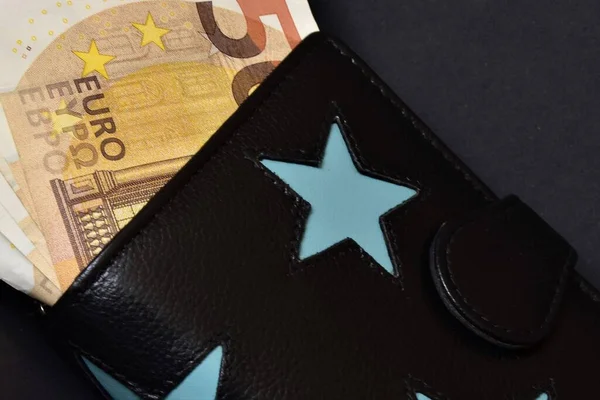 Billetes Euros Cartera Cuero Negro Con Estrellas Azules —  Fotos de Stock