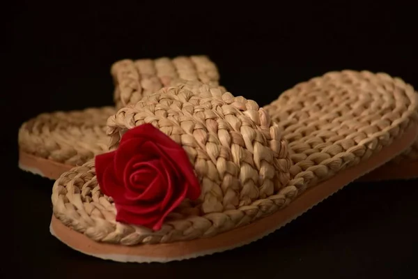 Braided Shower Slippers Red Rose Black Background — Stock Photo, Image