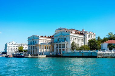 Kırım şehri ve Karadeniz kıyısındaki tatil beldesi