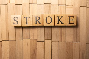 Apopleksi felci kelimesi tahta küplerden yaratılmıştır. Sağlık ve yaşam.