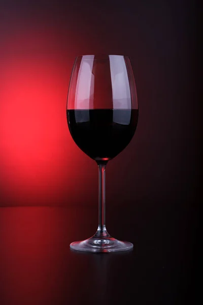 Verre Vin Rempli Fond Silhouette Rouge Noir Images De Stock Libres De Droits