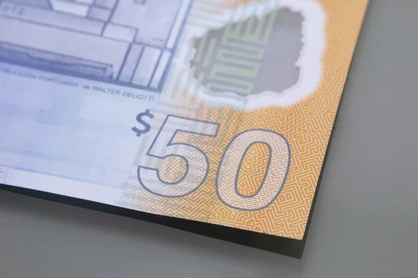 Uruguay Pénzneme Ötven Uruguayi Peso Bankjegy Közelkép Sötét Háttérrel Készpénz — Stock Fotó