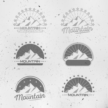 Dağlar. Logosunu görmeniz gerekir. Ayarlayın. Vintage tasarım. Koleksiyon. Retro. Typogra