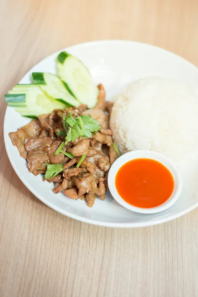 Bawang putih dan babi dengan nasi — Stok Foto