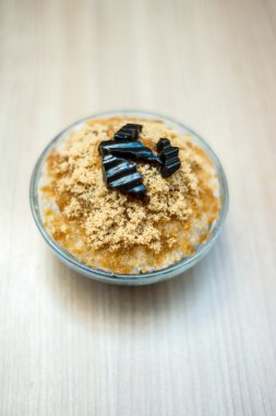 Çim jöle buz ve kahverengi şeker