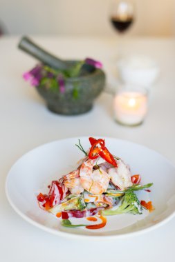 Hindistan cevizi kireç karides