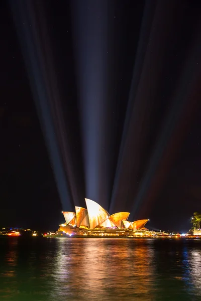 Sydney Opera House oświetlony — Zdjęcie stockowe