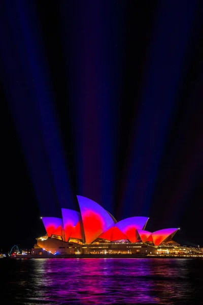 Sydney Opera House illuminata — Foto Stock