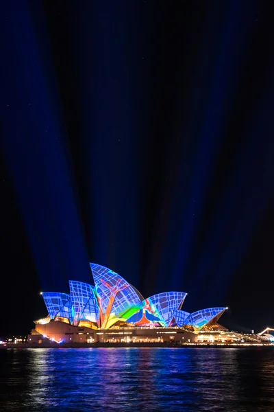 Sydney Opera House iluminado — Foto de Stock