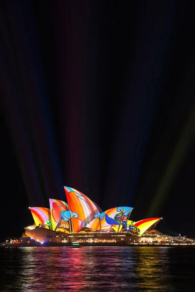 Sydney Opera House osvětlené — Stock fotografie
