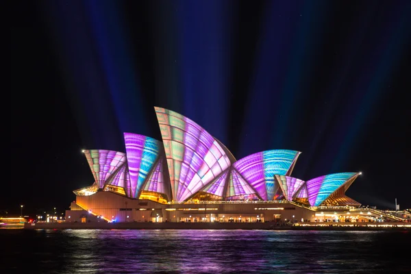 Sydney Opera House illuminated — Stock Photo, Image