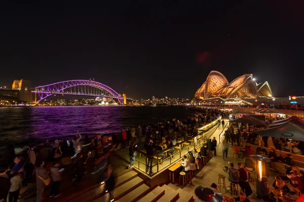 Oświetlone miasto Sydney podczas Vivid Sydney 2016 — Zdjęcie stockowe