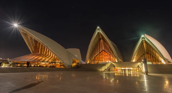 Sydney Opera House på natten — Stockfoto