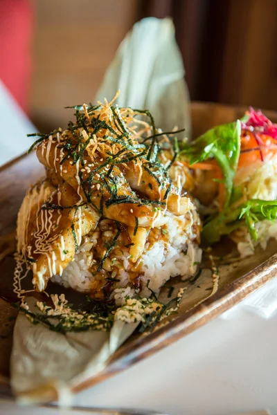 Comida japonesa con arroz —  Fotos de Stock