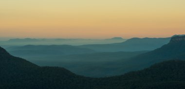 Sunrise mavi Dağları