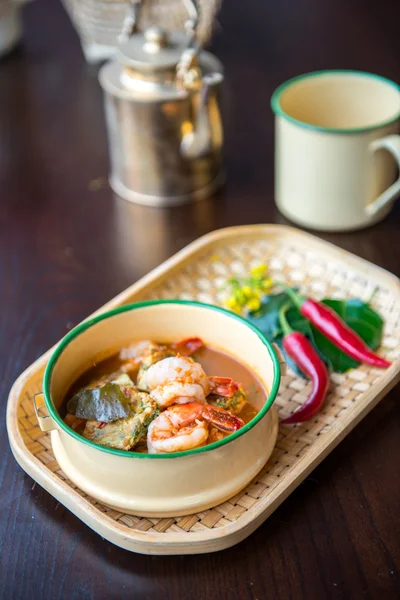 Plato tradicional tailandés prwan con omlette — Foto de Stock