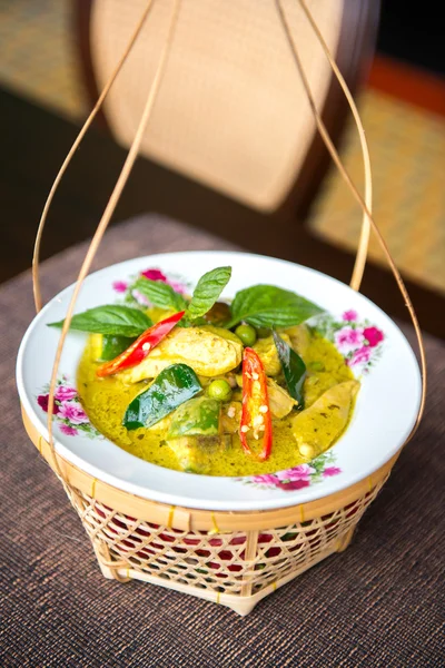 Pollo al curry verde tailandés — Foto de Stock
