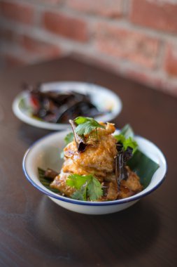 Kızarmış Balık karıştırın. Tay gıda